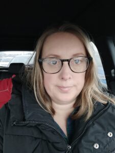 Picture of client before her Express Colour Consultation